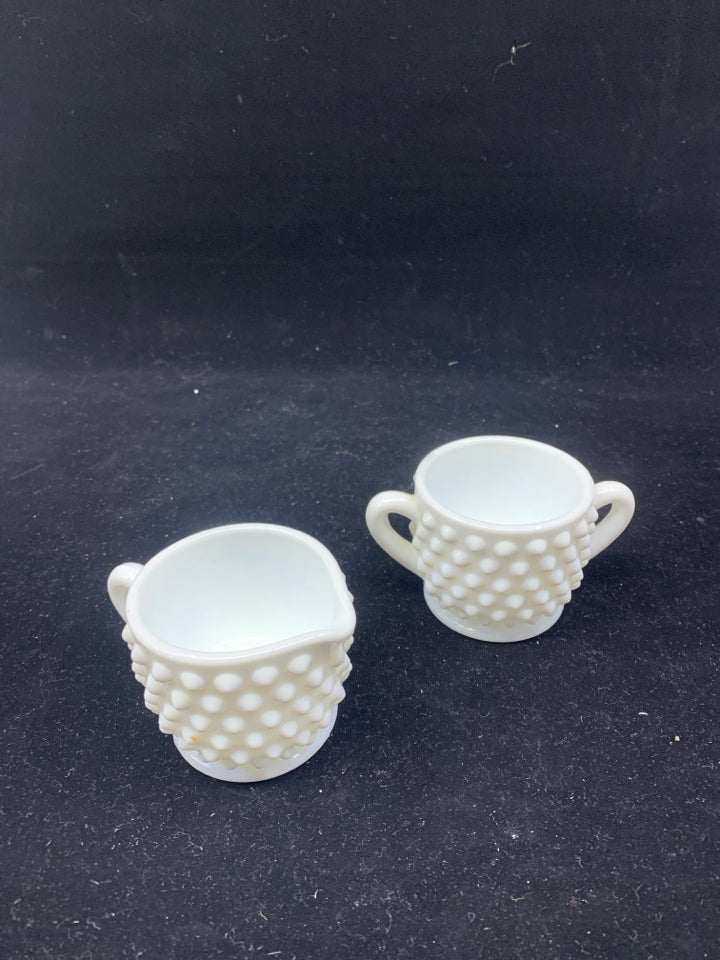 VTG WHITE HOBNAIL SUGAR & CREAMER.