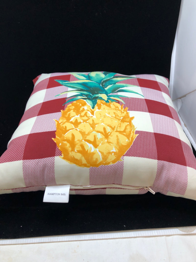 RED CHECKERED PINEAPPLE PILLOW HAMPTON BAY.