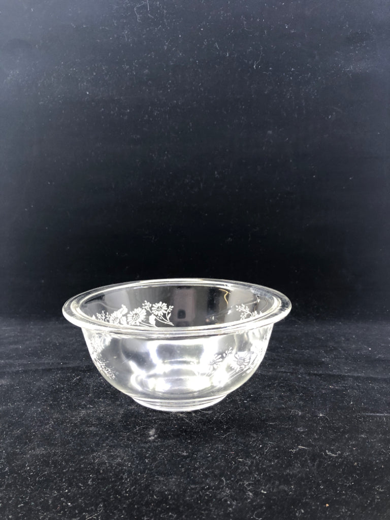 VTG WHITE FLORAL SMALL MIXING BOWL.