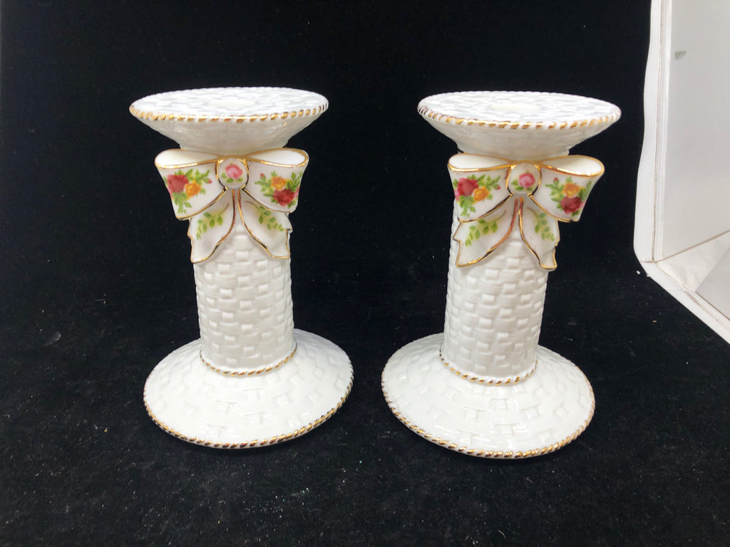 2 WHITE/GOLD TAPER OLD COUNTRY ROSES BASKETWEAVE CANDLE HOLDERS.