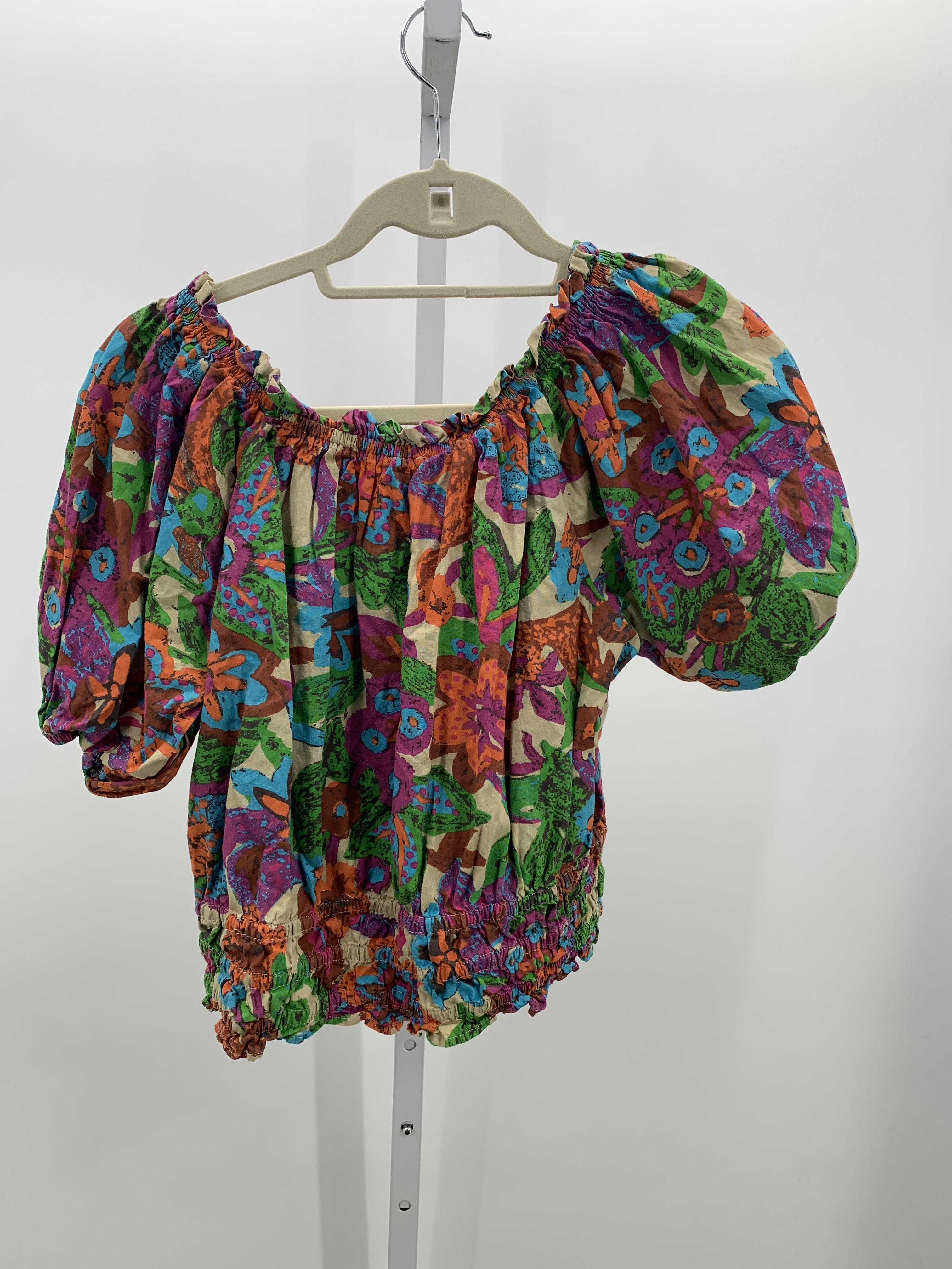 Size Medium Misses Short Sleeve Shirt