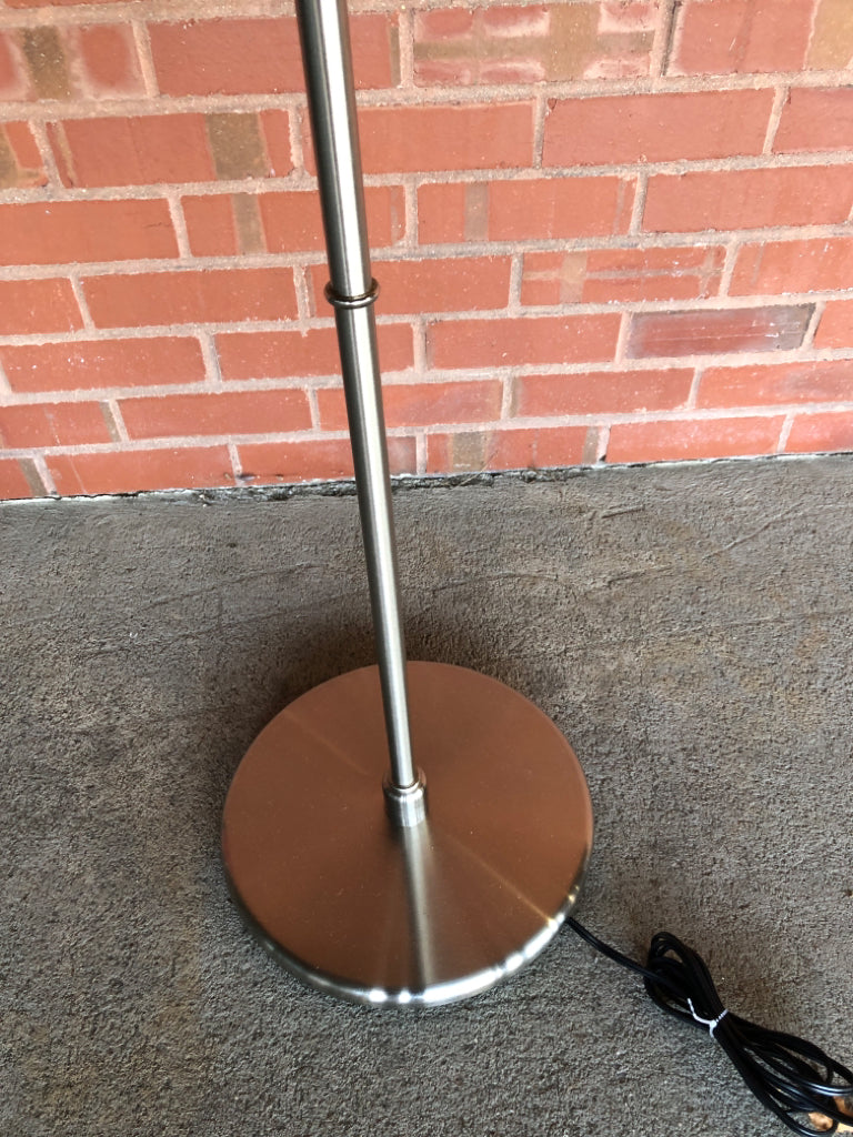 LEAF PRINTED FLOOR LAMP.