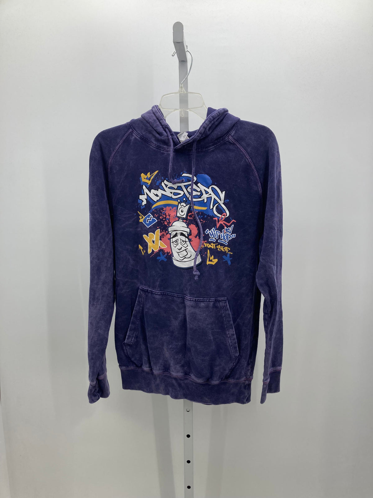GRAPHIC HOODIE.