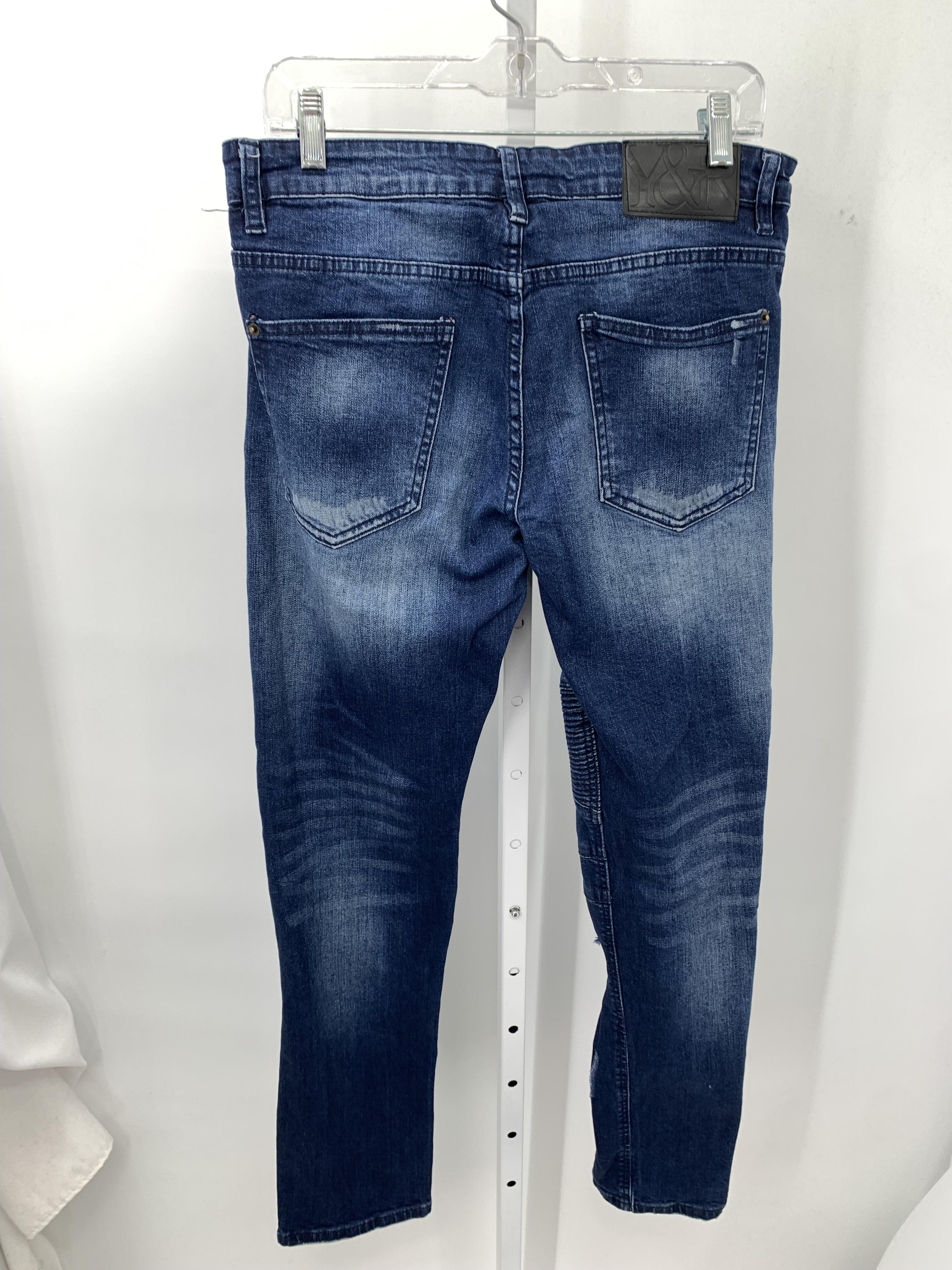 DISTRESSED DENIM