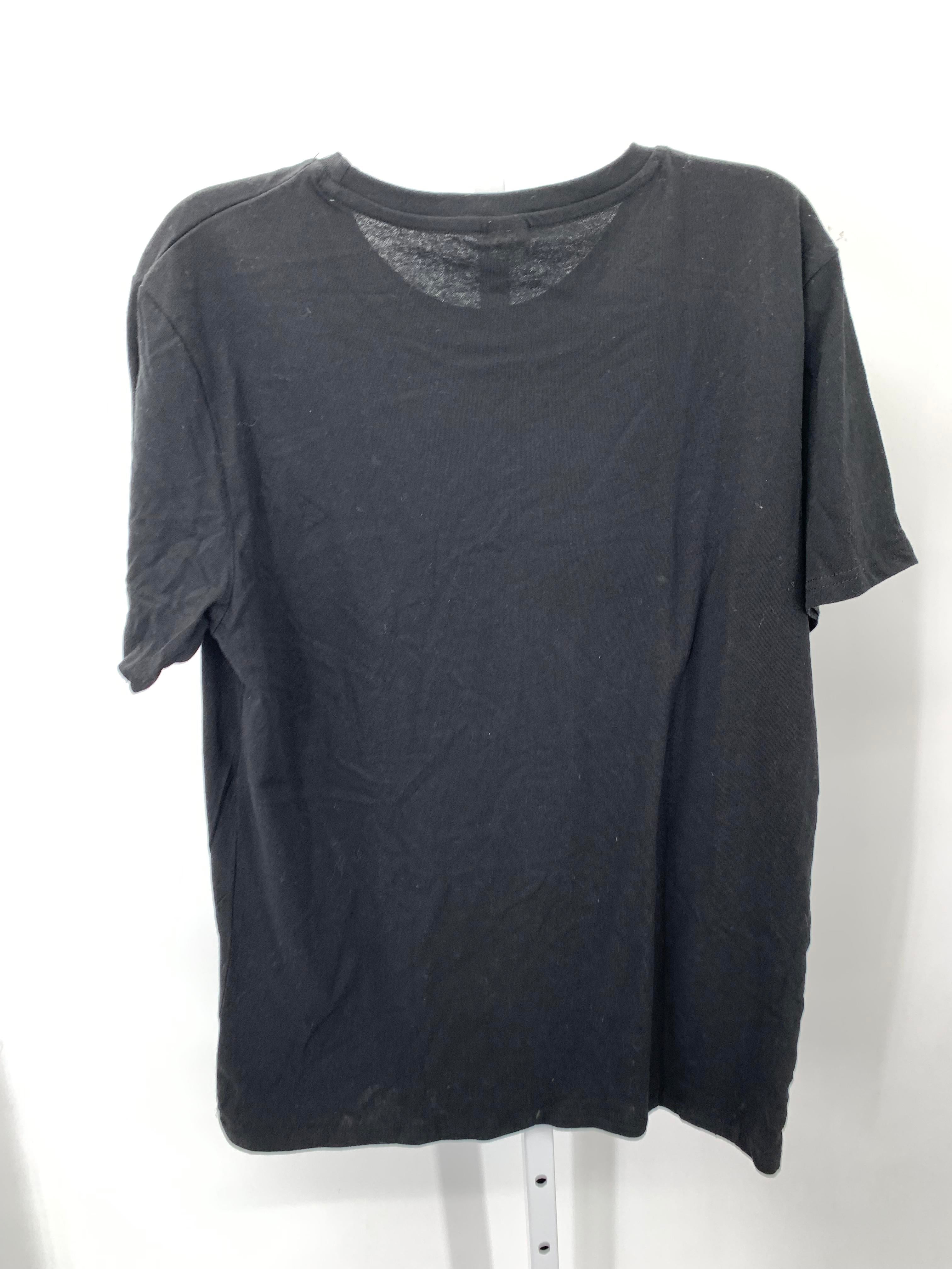 Size Medium Misses Short Sleeve Shirt