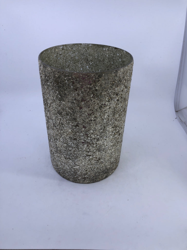 SILVER CRACKLE CYLINDER CANDLE HOLDER.