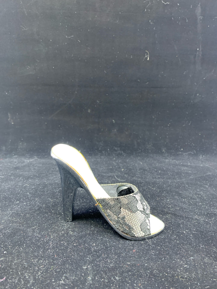 SILVER SHOE BOTTLE OPENER.