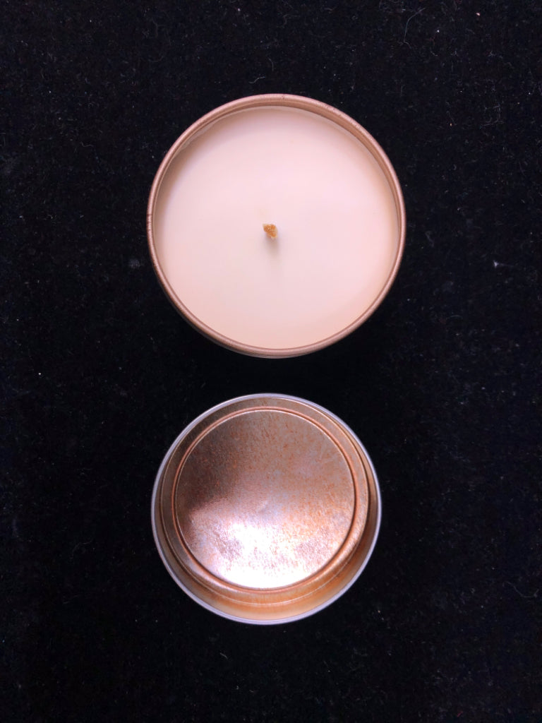 SNICKERDOODLE TIN CANDLE.