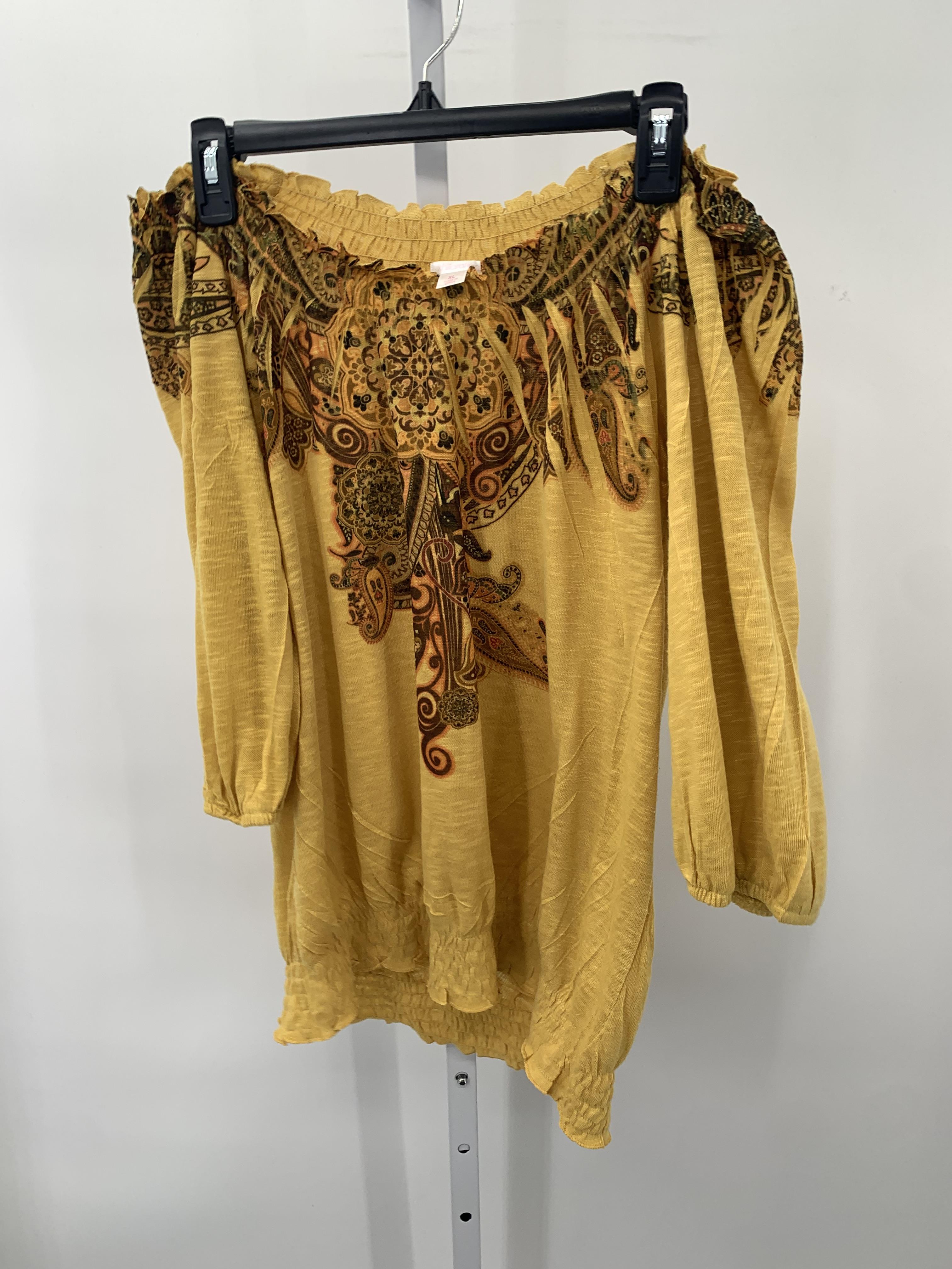 Xhilaration Size Extra Large Juniors 3/4 Sleeve Shirt