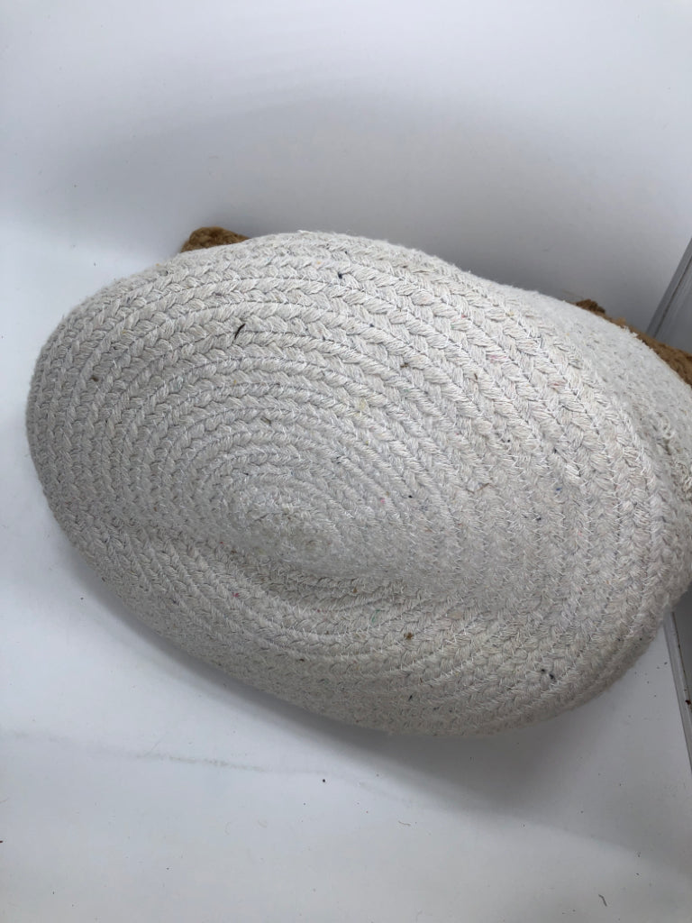 WHITE AND BURLAP WOVEN TOTE BASKET W/HANDLES.