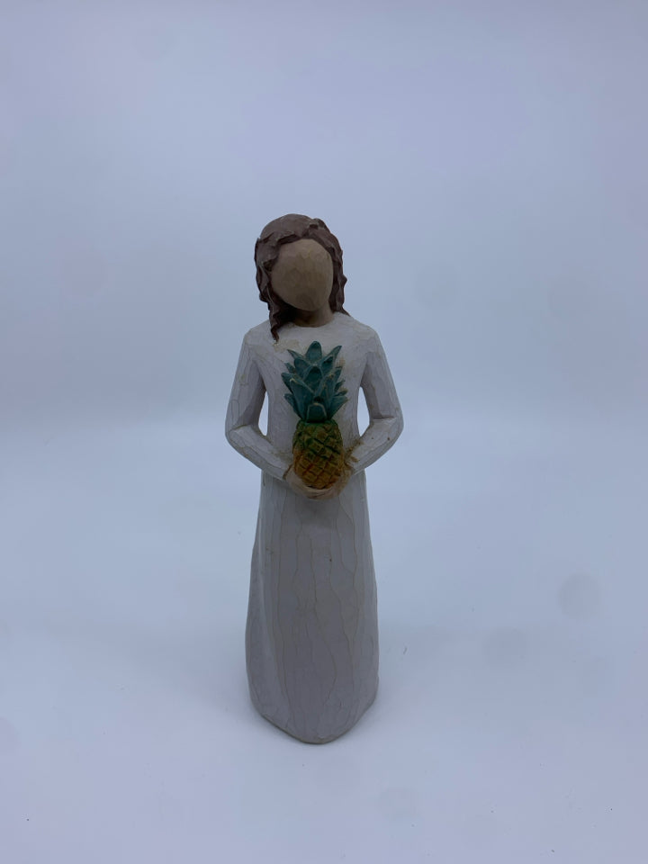 WILLOW TREE WELCOMING ANGEL.