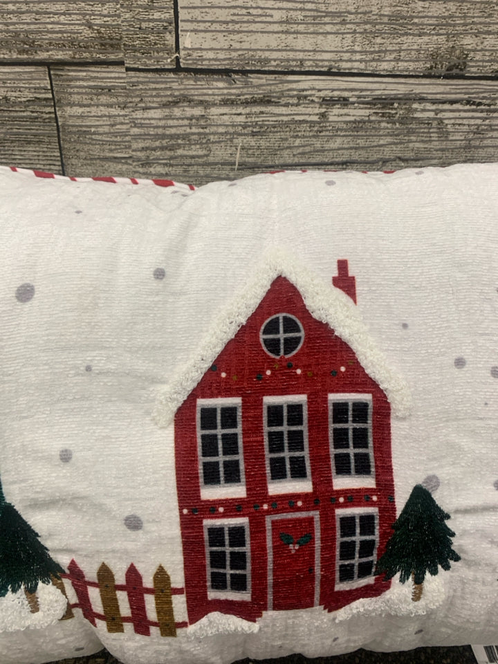 FLUFFY HOLIDAY THROW PILLOW.