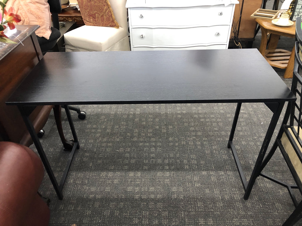 BLACK METAL BASE LEGS DESK.