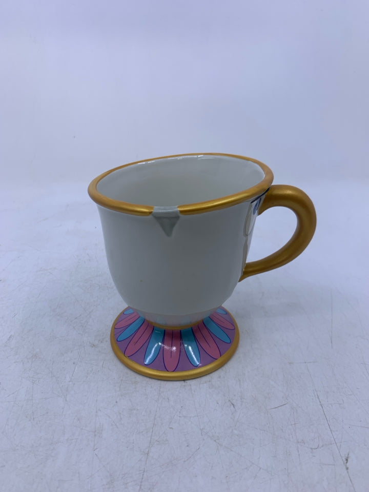 FOOTED BEAUTY & THE BEST CHIP THE TEA CUP MUG.