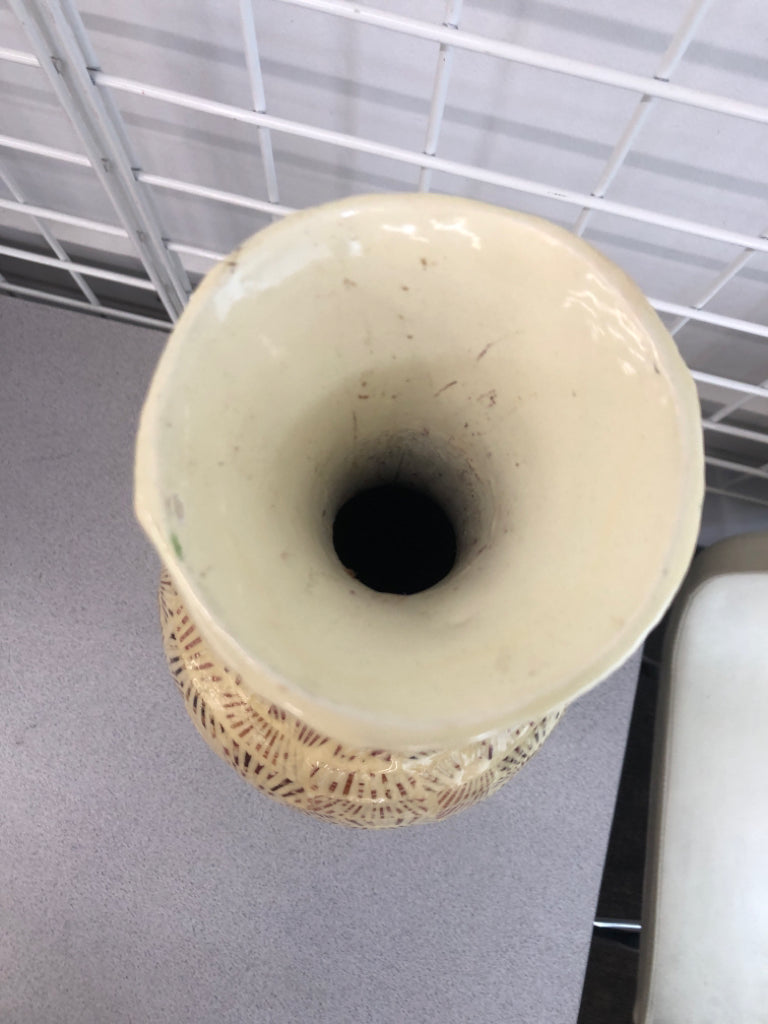 CREAM VASE W/RED LINES.