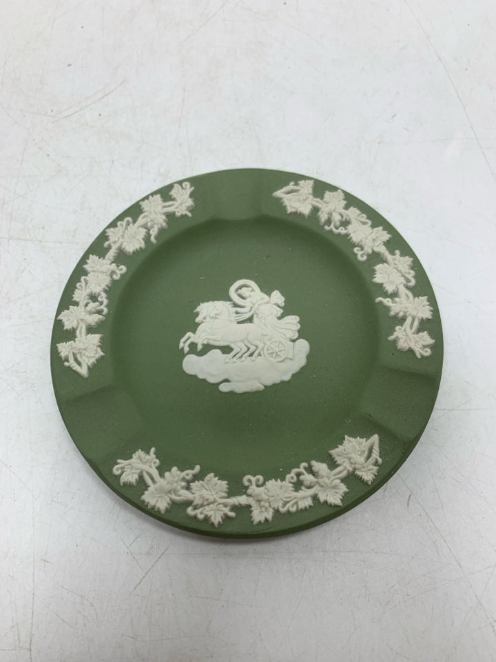VTG JASPERWARE CIRCLE ASHTRAY W/ HORSES.
