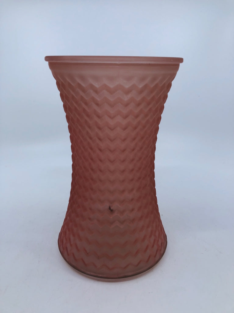 PINK FROSTED TEXTURED GLASS VASE.