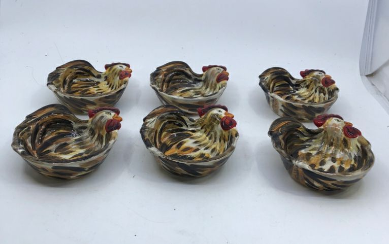 6 CERAMIC CHICKEN SHAPED BOWLS 1.