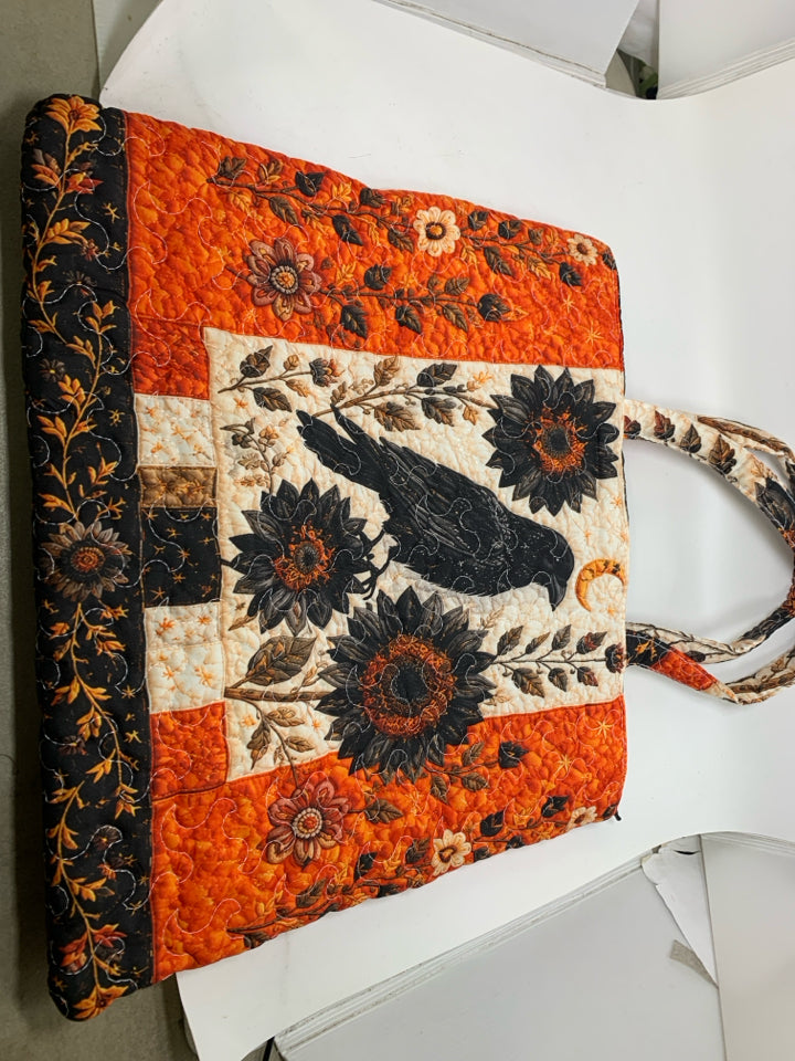 NWT QUILTED CROW W/ FLOWERS TOTE BAG ZYQOL.