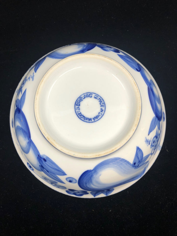 BLUE AND WHITE FRUIT BOWL.