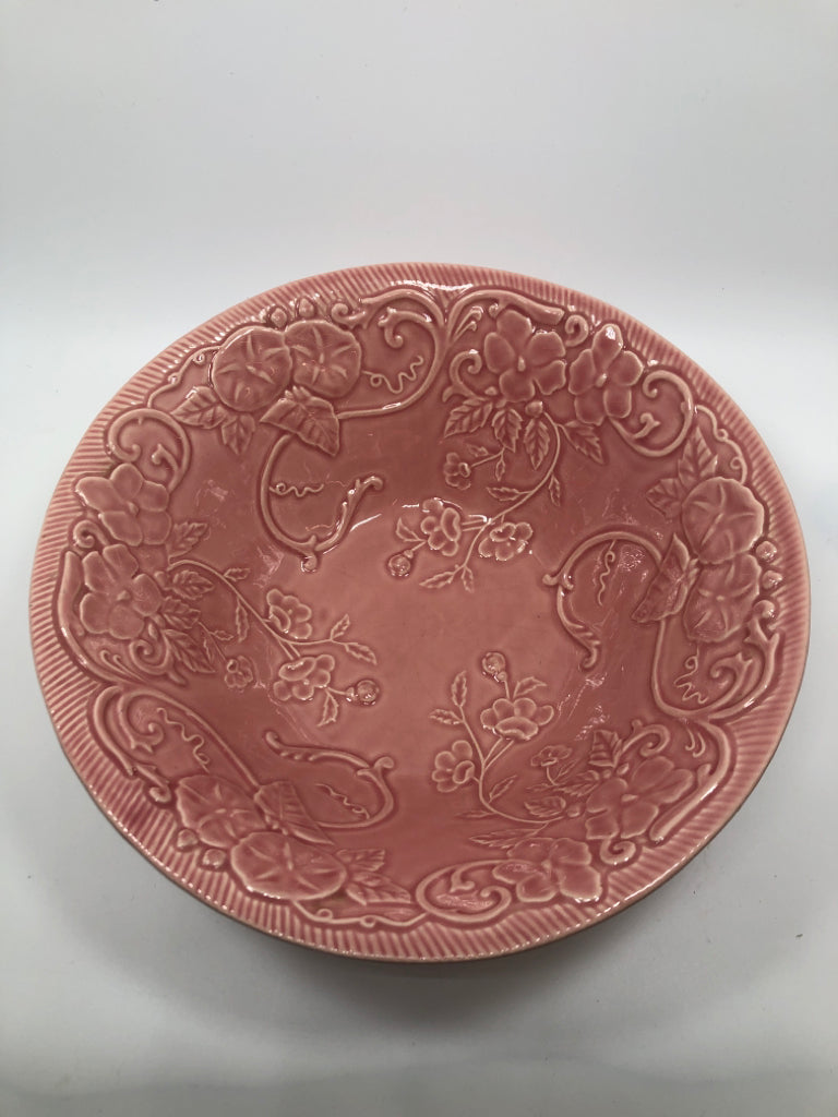 PINK SERVING BOWL W/EMBOSSED FLOWERS.