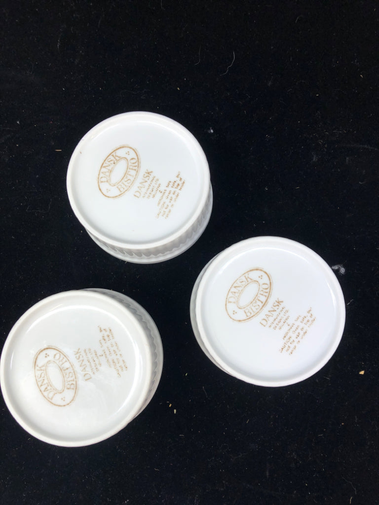3 WHITE SMALL BAKING DISHES.
