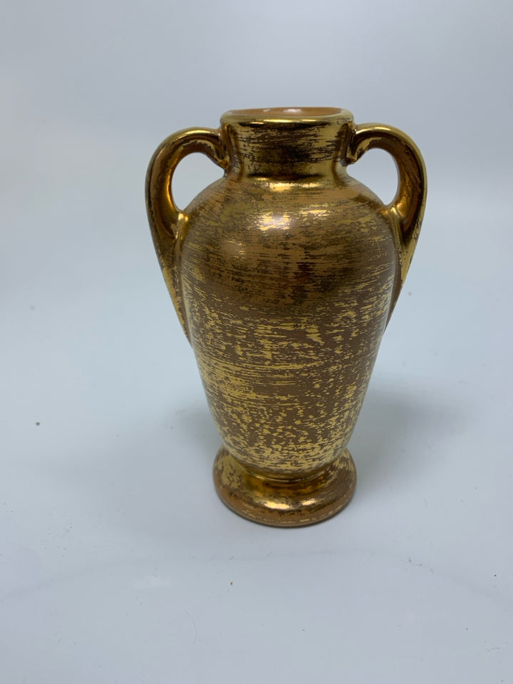 VTG GRANADA GOLD FOOTED VASE W/ DOUBLE HANDLE.