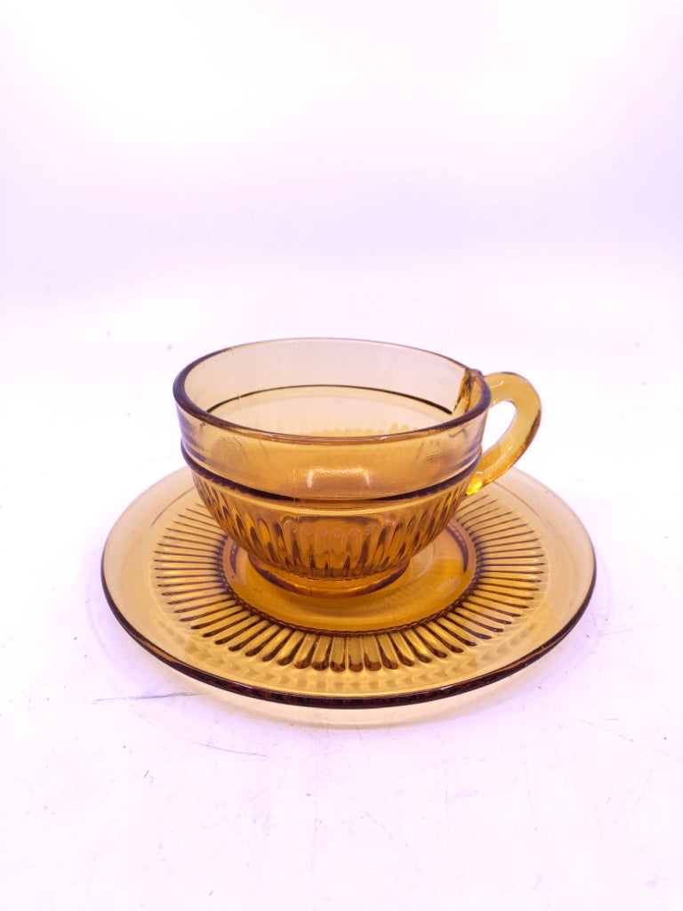 12 PC VTG AMBER GLASS TEACUP/SAUCER-SVC 6.