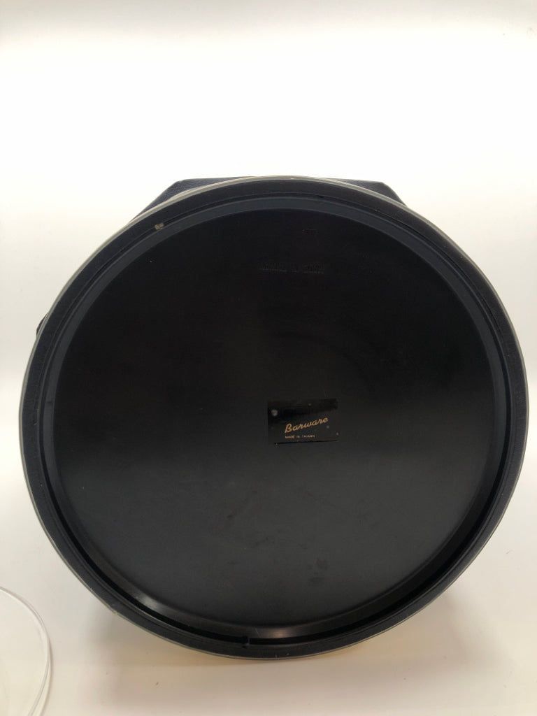 BLACK/GOLD ICE BUCKET W/LID.