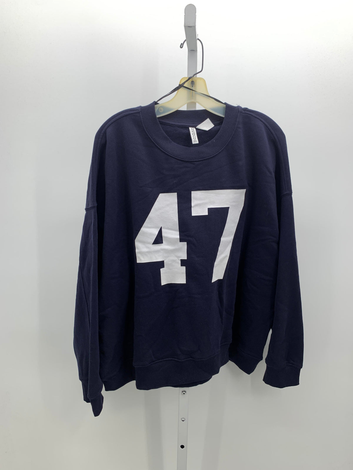 Divided Size Extra Large Juniors Long Sleeve Shirt