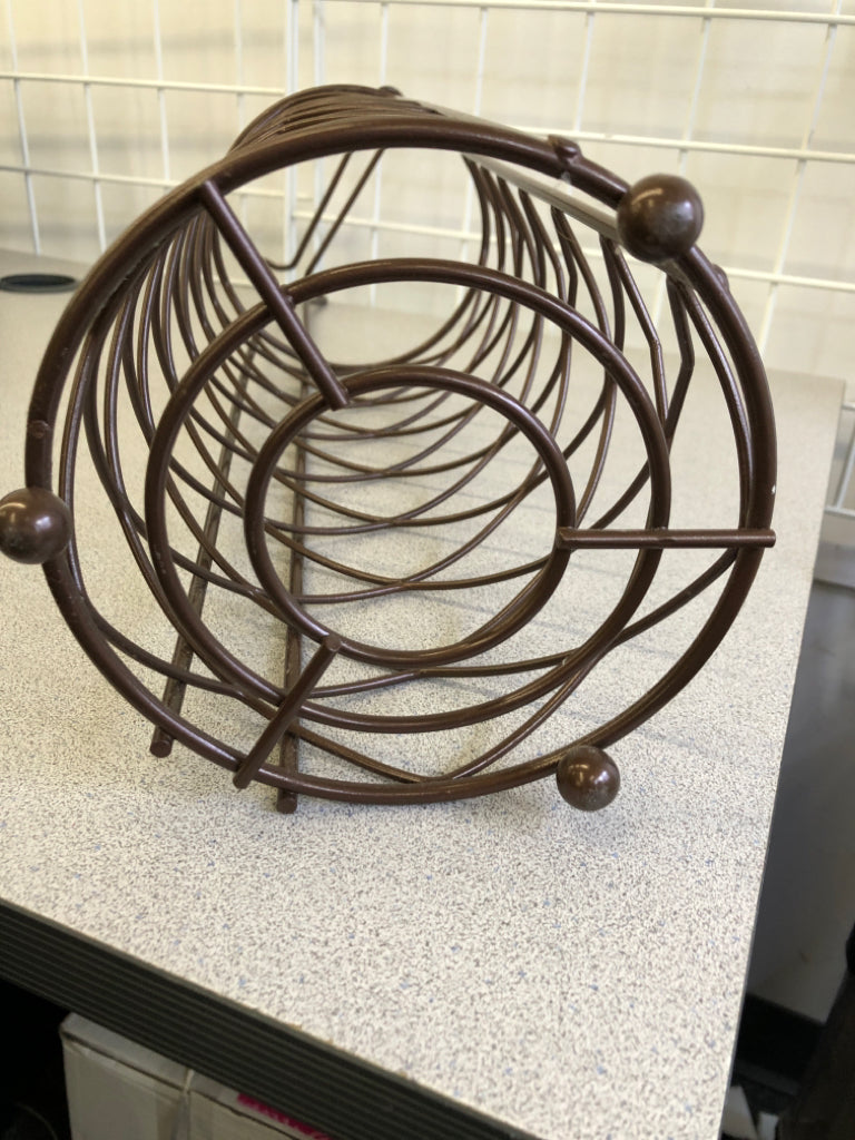 BROWN METAL WIRE TOILET PAPER HOLDER/STORAGE.
