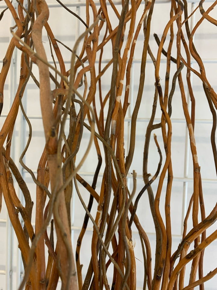 RUSTIC TWIG BUNCH.