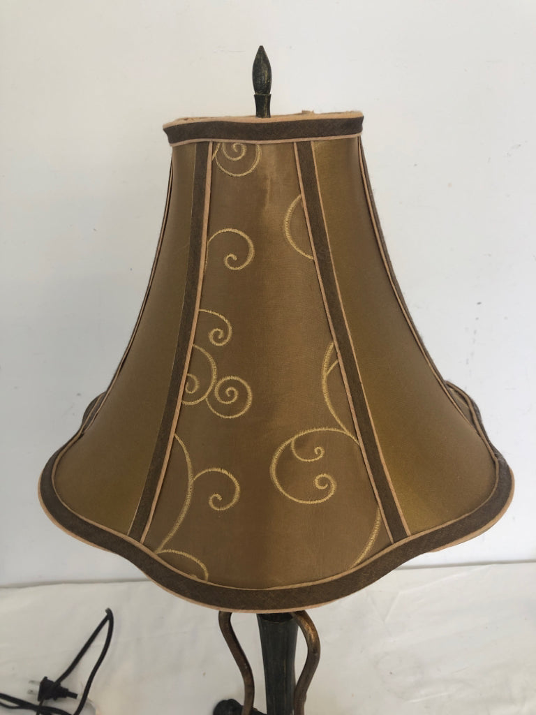 HEAVY DARK METAL BASE LAMP W TAN SHADE.