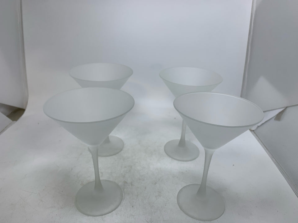 4 MARTINI GLASSES.