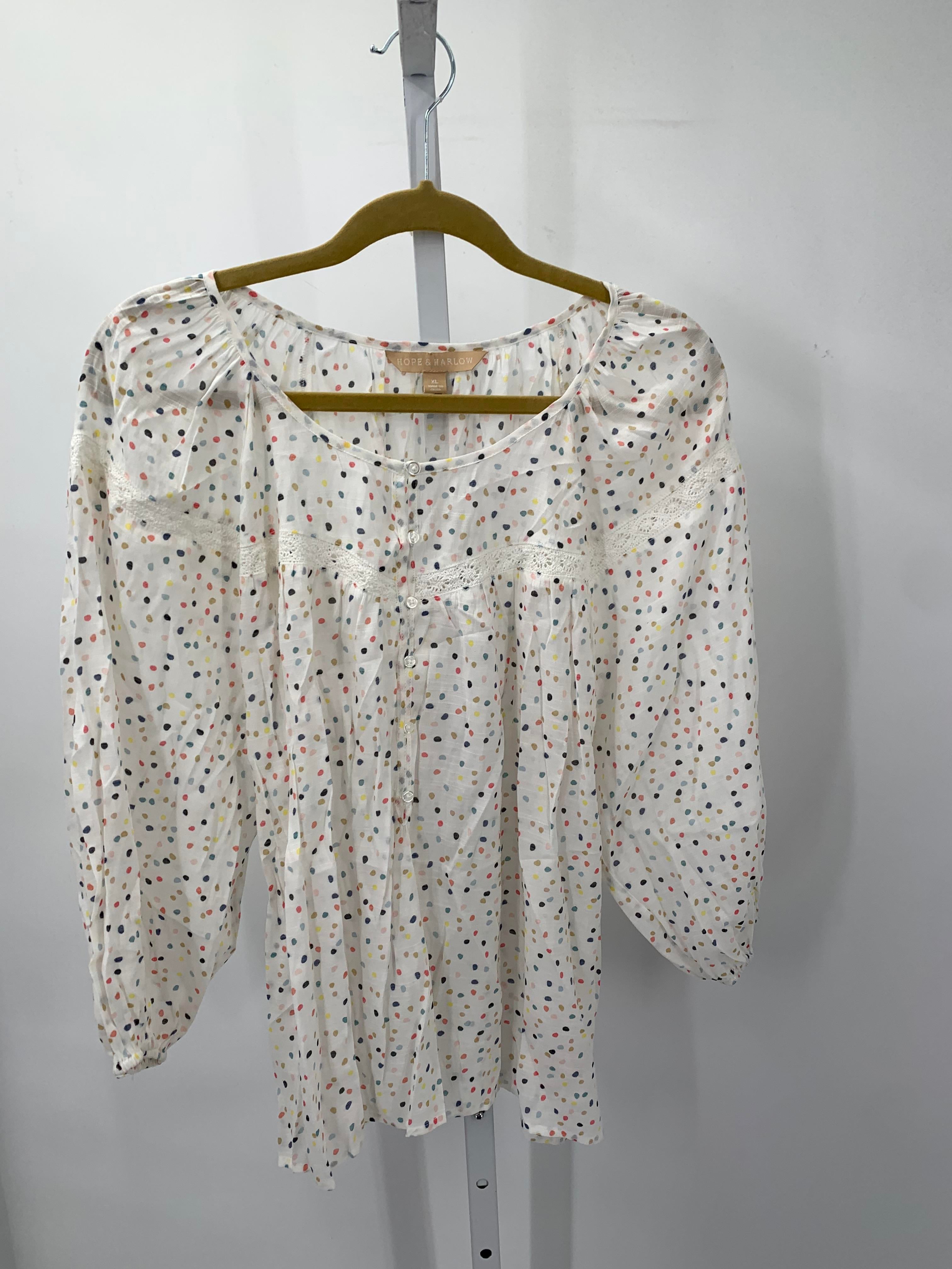 Size Extra Large Misses 3/4 Sleeve Shirt