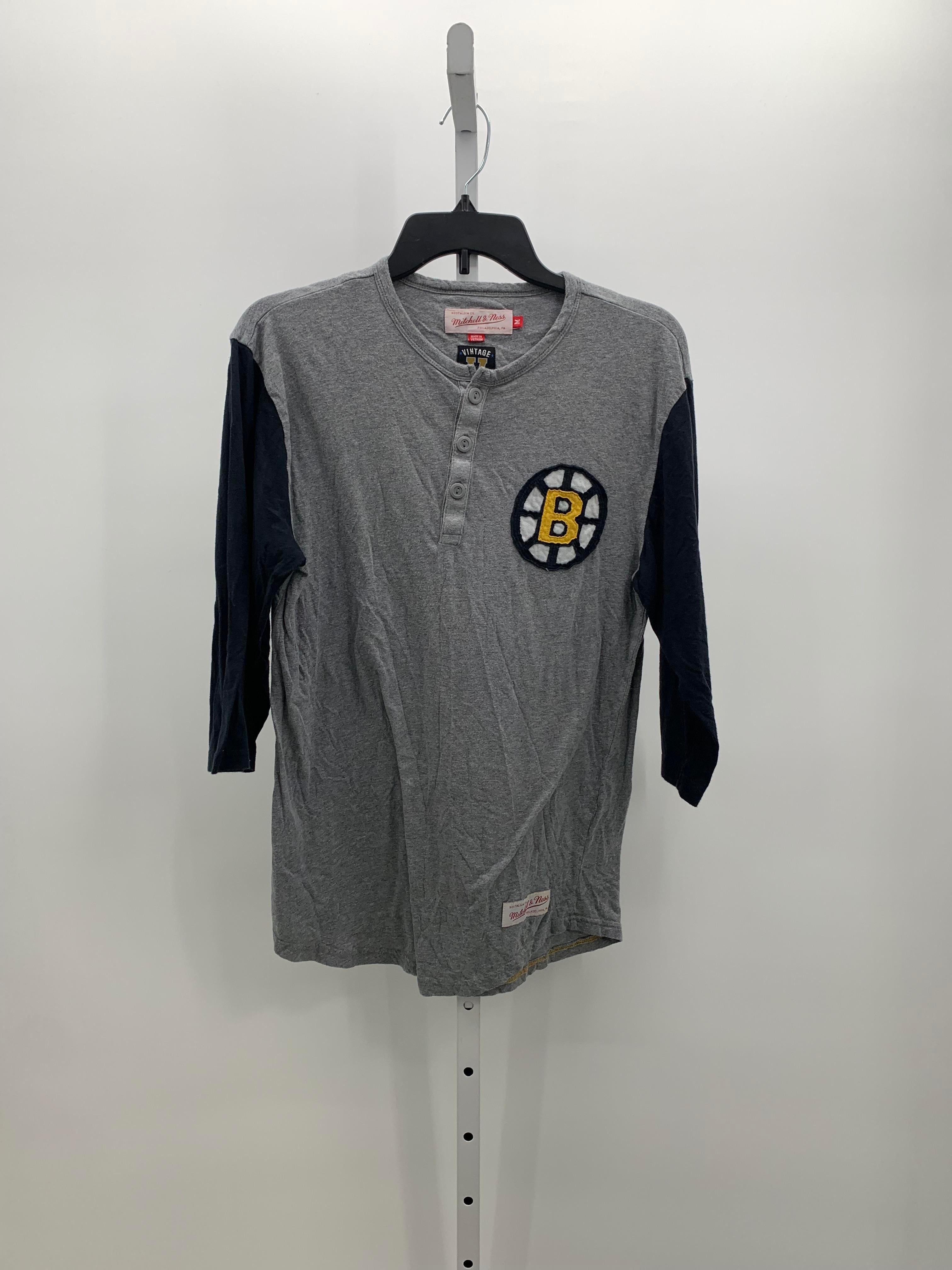 Mitchell & Ness Size Medium Misses 3/4 Sleeve Shirt