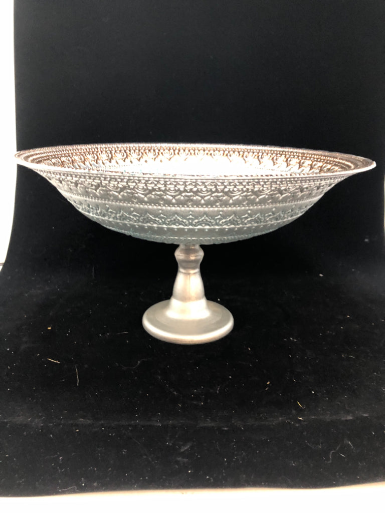 MANDALA EMBOSSED PEDESTAL BOWL.