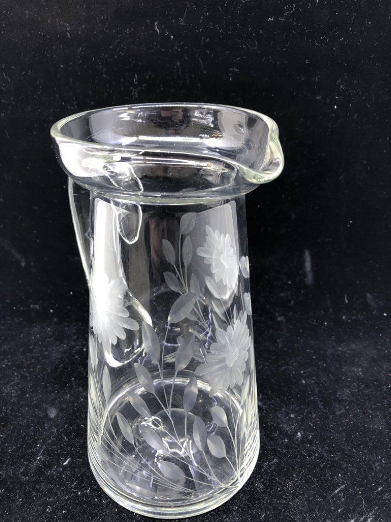 PRINCESS HOUSE ETCHED DAISY GLASS PITCHER.