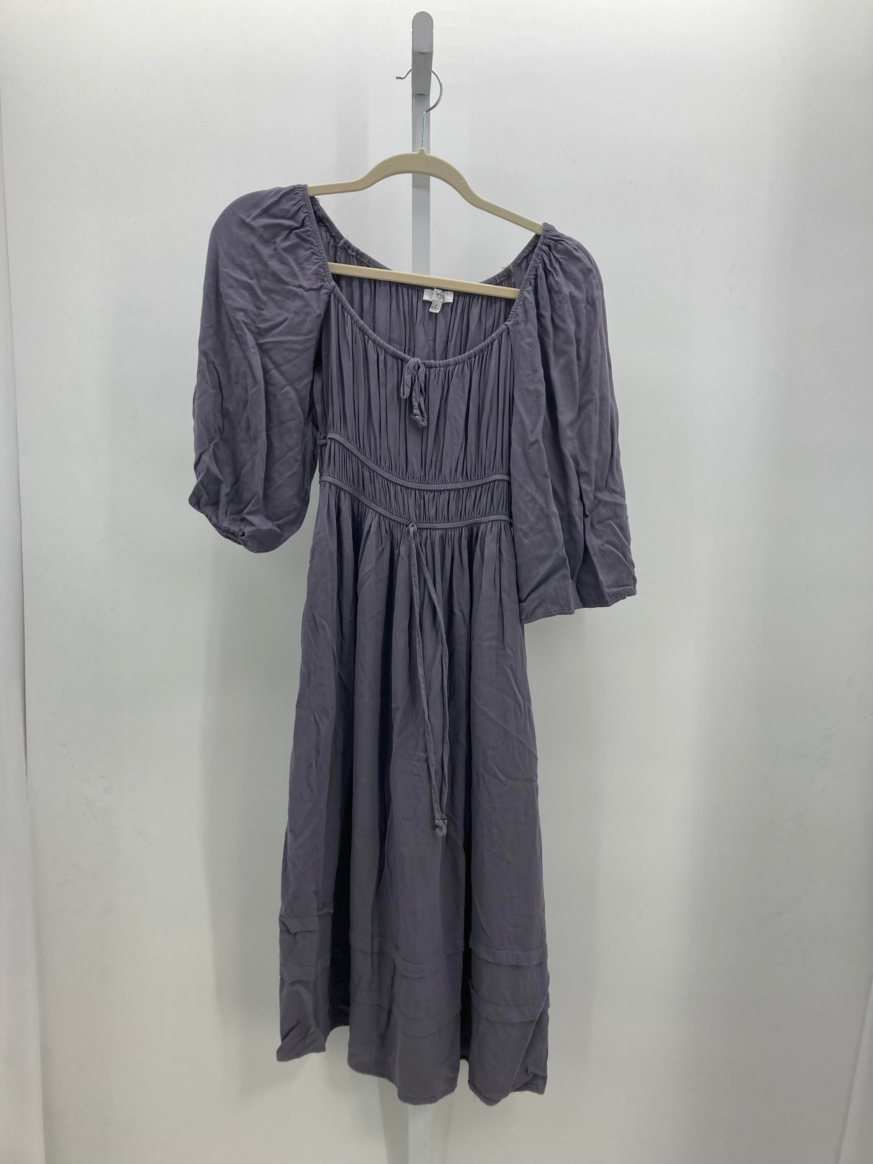 Size Small Misses Short Sleeve Dress