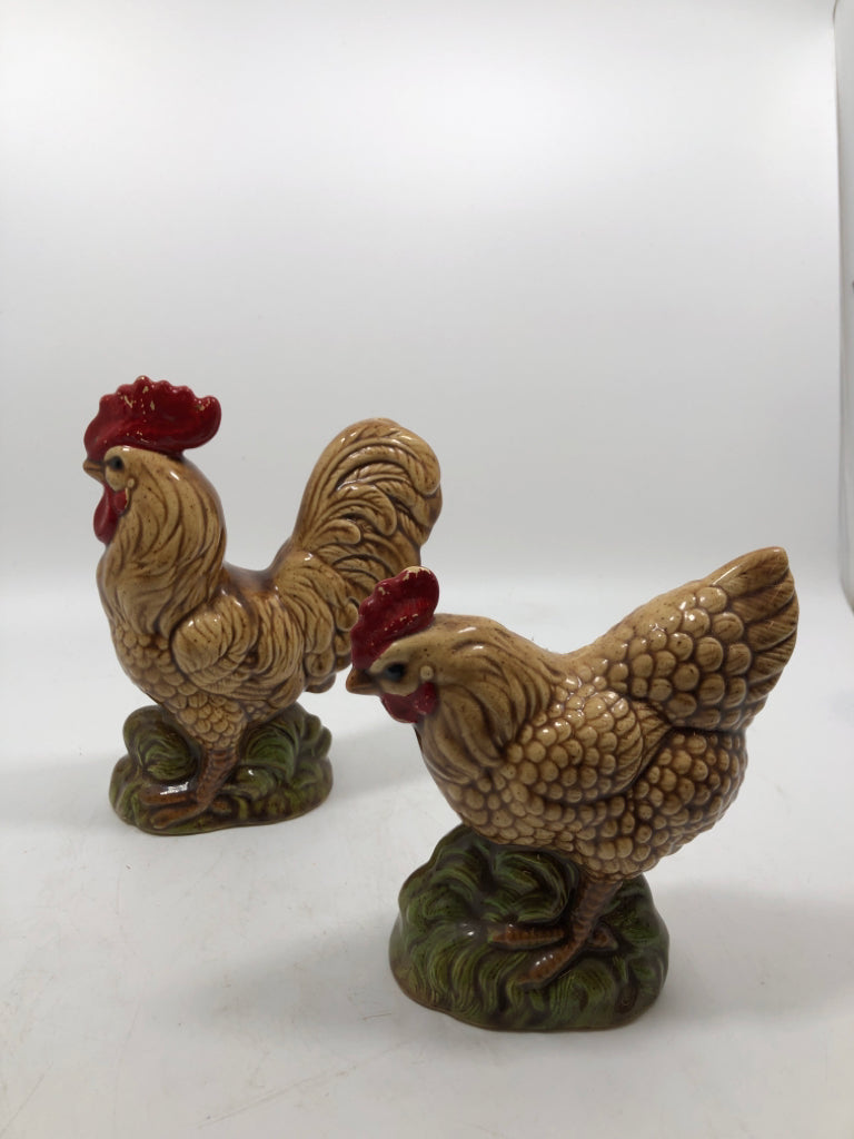 2 DISTRESSED ROOSTER CERAMIC FIGURES.