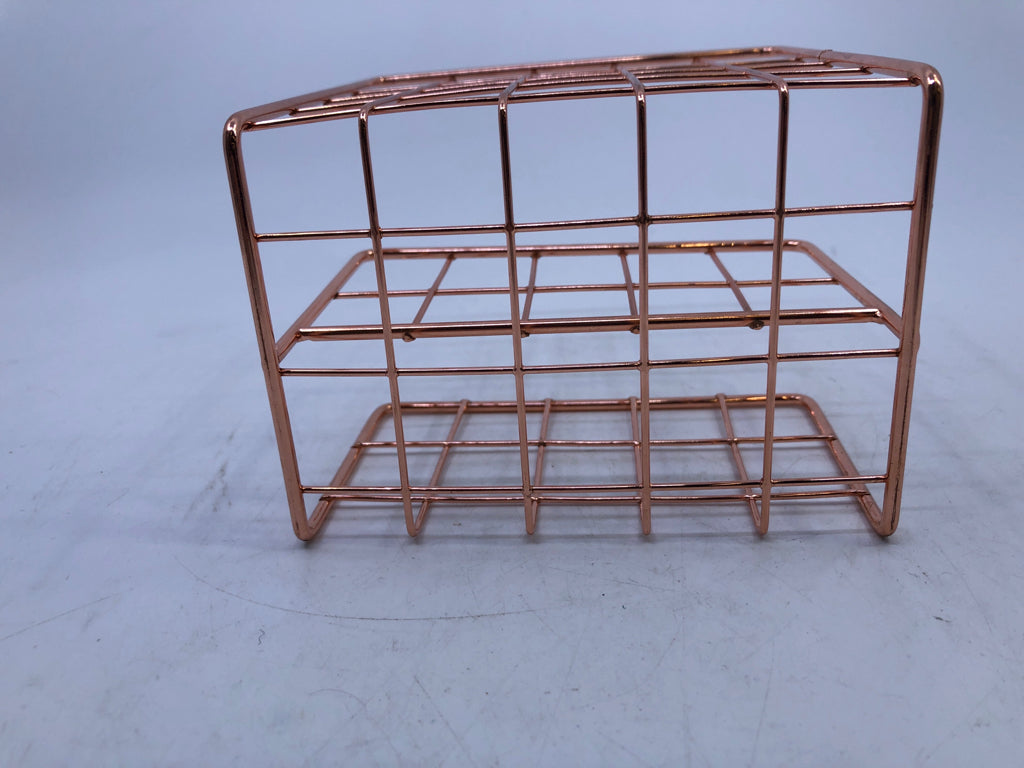 2 SLOT ROSE GOLD METAL GRATED DESK ORGANIZER.
