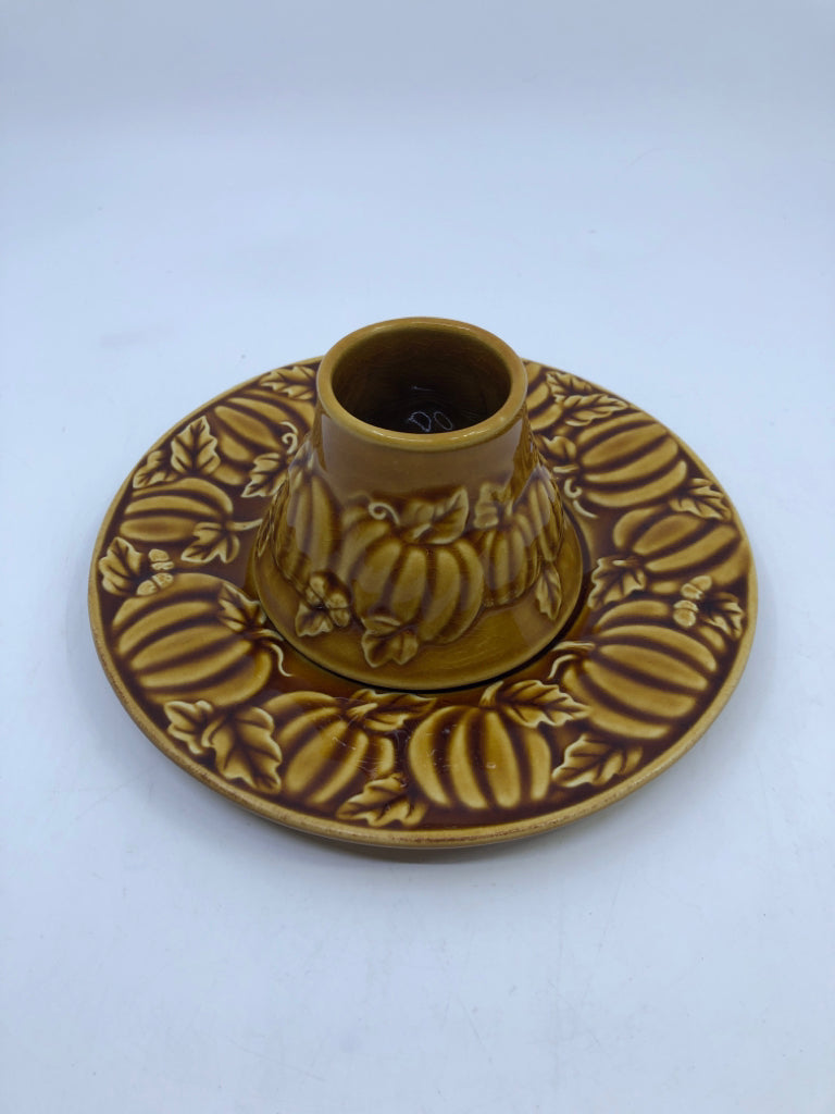 2 PC ORANGE CANDLE PLATE/SHADE W/ EMBOSSED PUMPKINS YANKEE CANDLE.