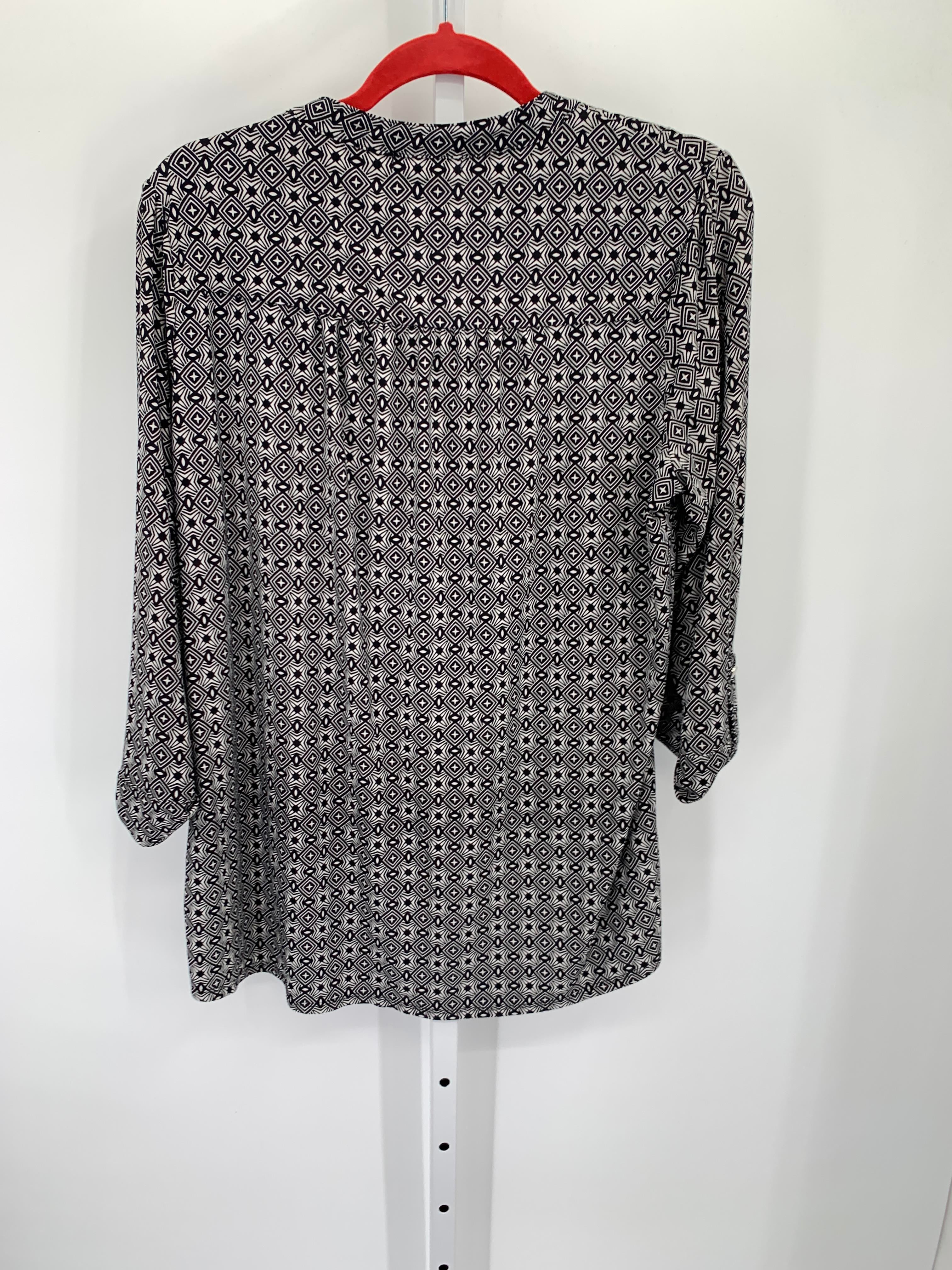 db Size 1X Womens 3/4 Sleeve Shirt