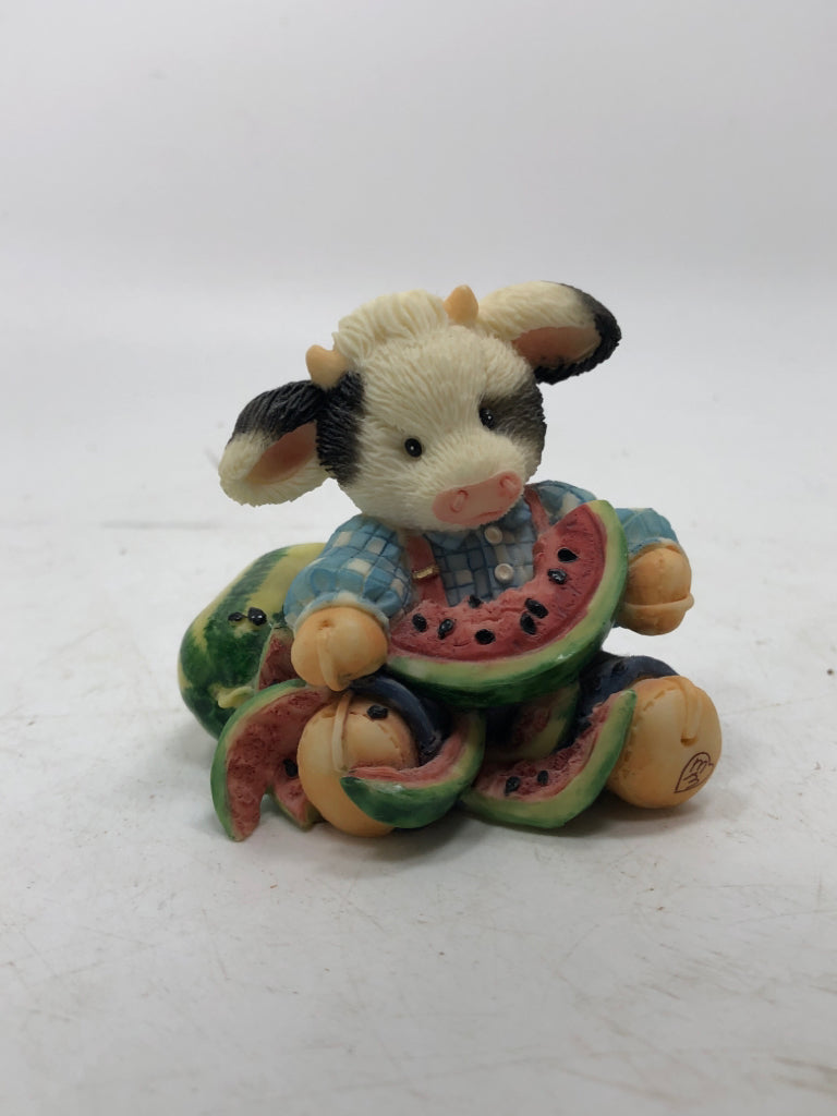 "UDDERLY REFRESHING" MARY MOOMOOS FIGURINE.
