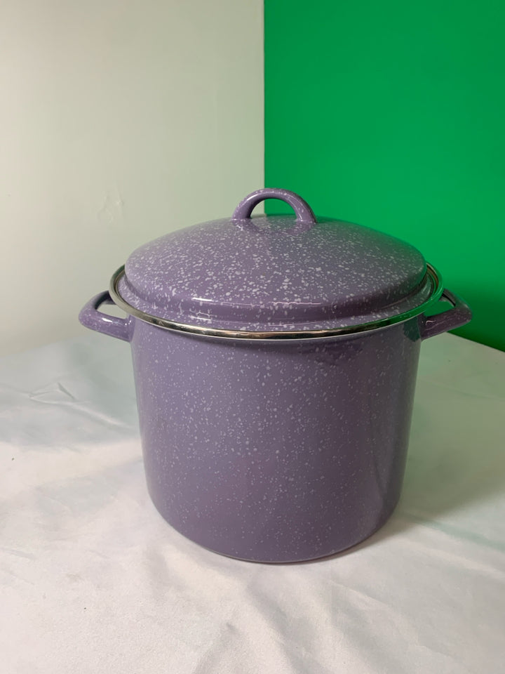 LARGE STOCK POT-12 QT.