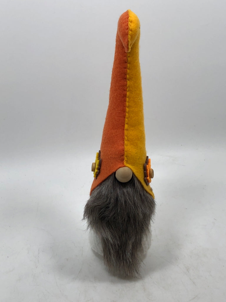 GREY BEARD FALL FABRIC GNOME.