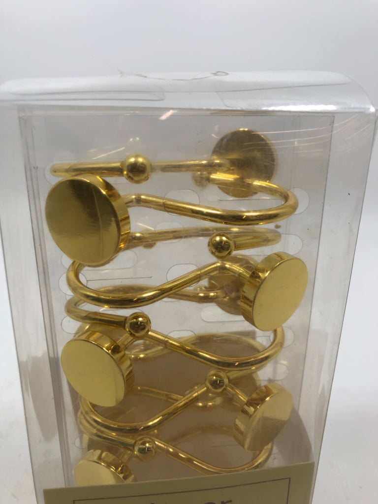 NIP SHOWER CURTAIN HOOKS.