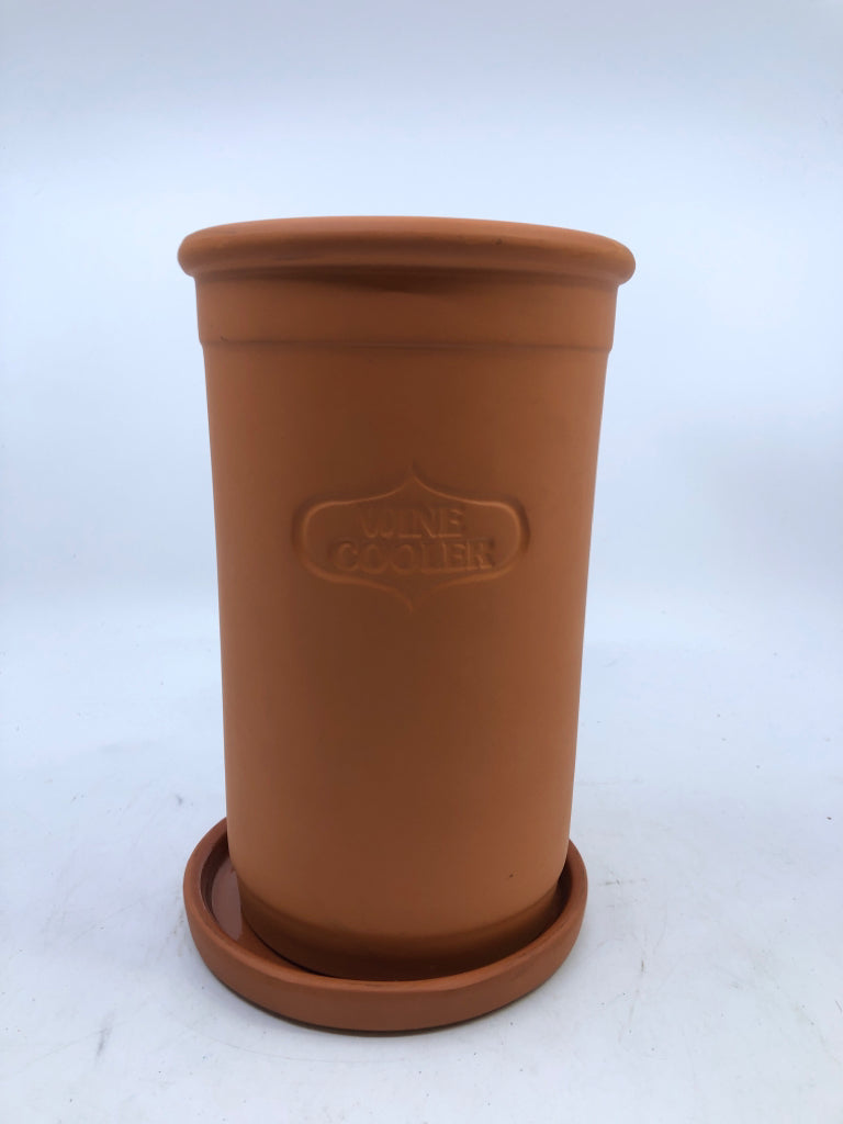 TERRA COTTA WINE COOLER.