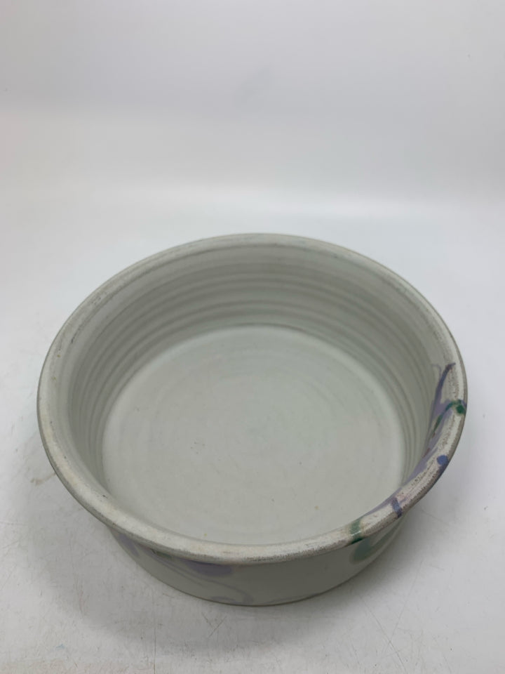 POTTERY SERVING BOWL W/ WATERCOLOR PURPLE FLOWERS DETAIL.