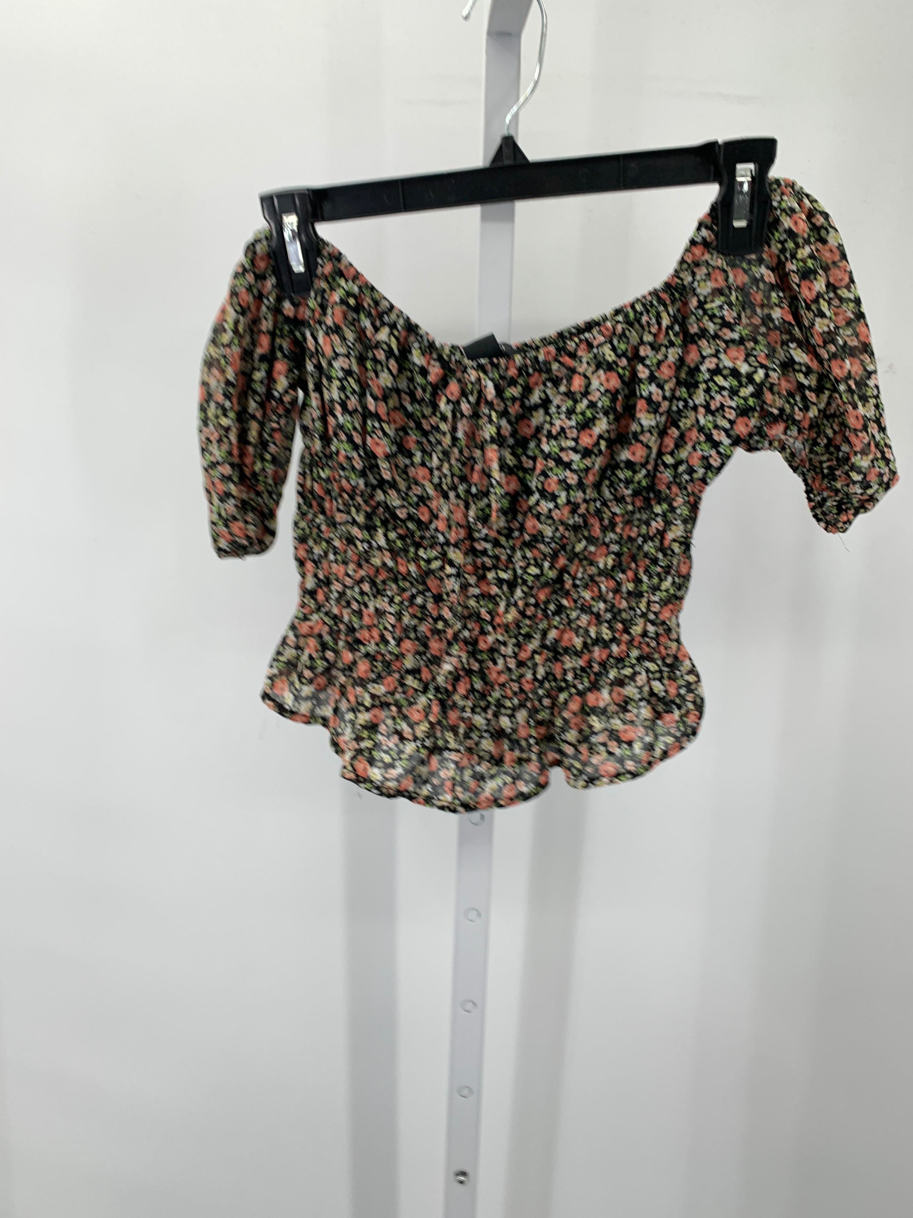 Forever 21 Size Medium Juniors Short Sleeve Shirt